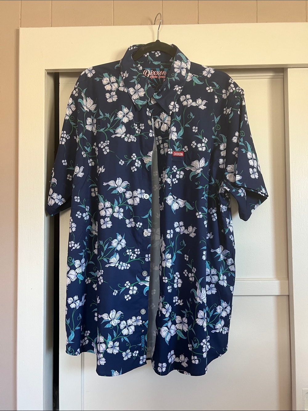 DIXXON Navy Short-Sleeve Floral Button-Up Shirt